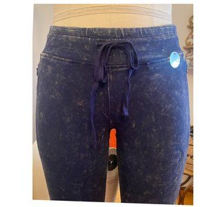 Pink NWT Blue acid washed campus leggings